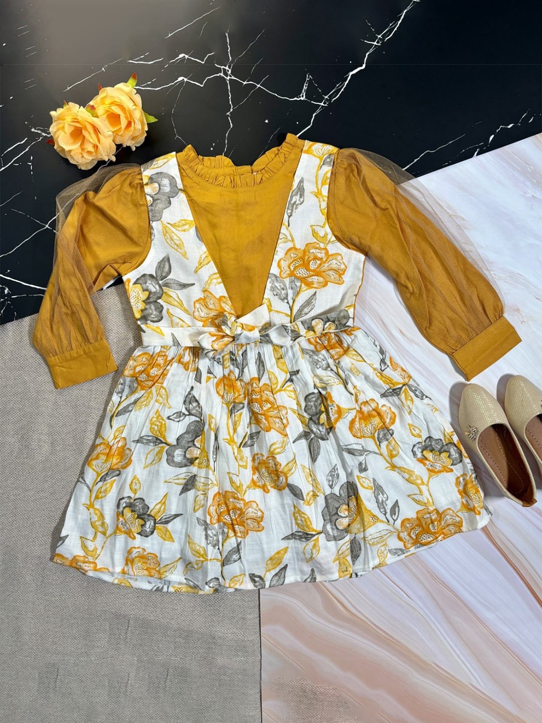 Bella Moda Girls Floral Printed Puff Sleeves Gathered Detail Pure Cotton Fit & Flare Dress, Yellow
Bella Moda Girls Floral Printed Puff Sleeves Gathered Detail Pure Cotton Fit & Flare Dress, Yellow