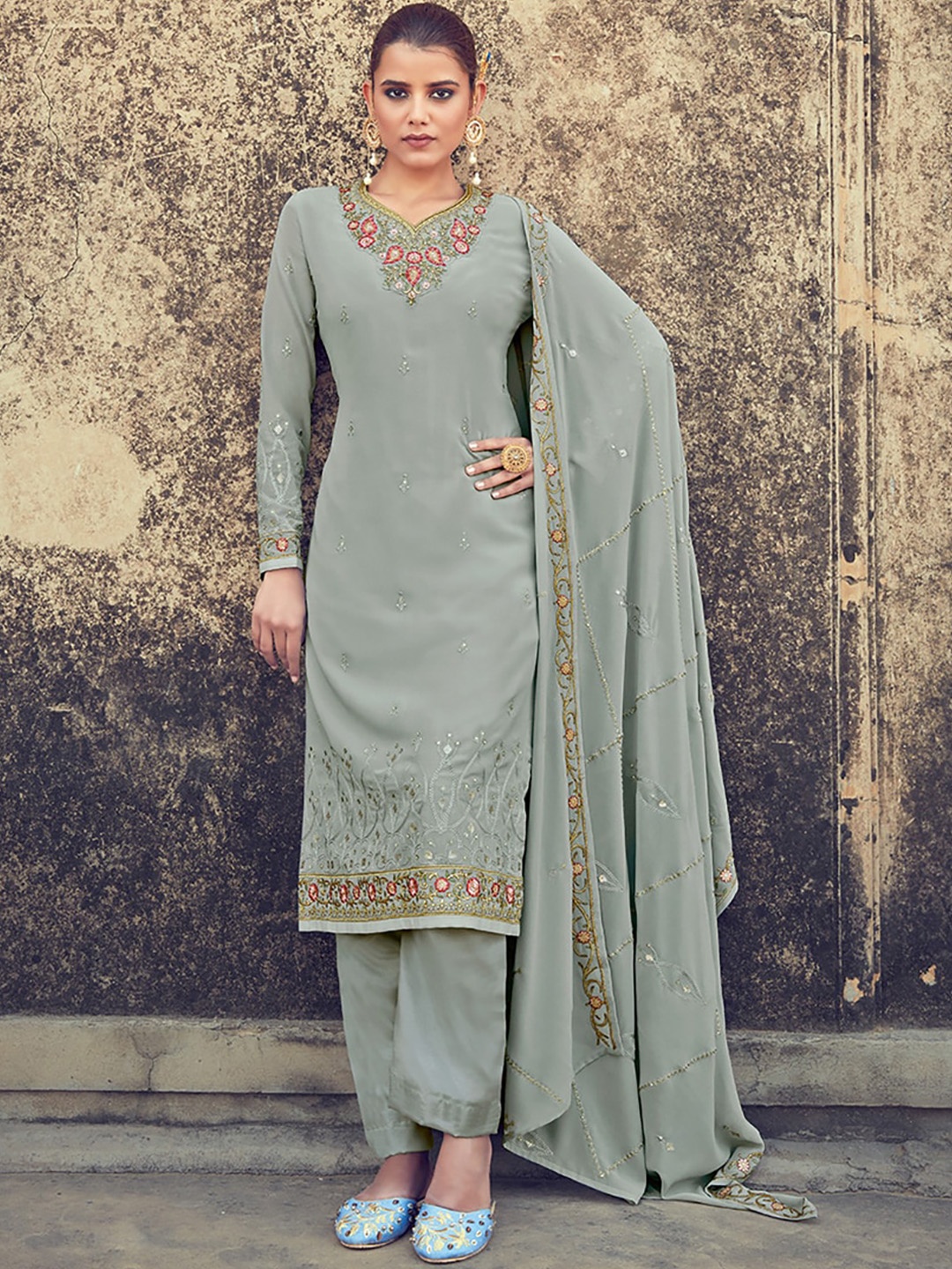KALINI Embroidered Thread Work Silk Georgette Straight Kurta With Trousers & Dupatta, Grey
KALINI Embroidered Thread Work Silk Georgette Straight Kurta With Trousers & Dupatta, Grey