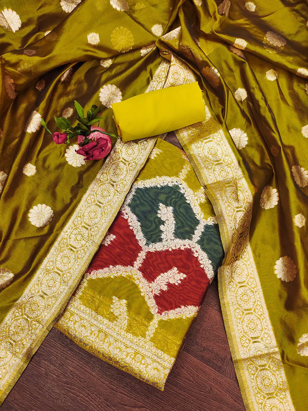 SHADOW & SAINING Bandhani Woven Design Zari Organza Unstitched Dress Material, Green
SHADOW & SAINING Bandhani Woven Design Zari Organza Unstitched Dress Material, Green