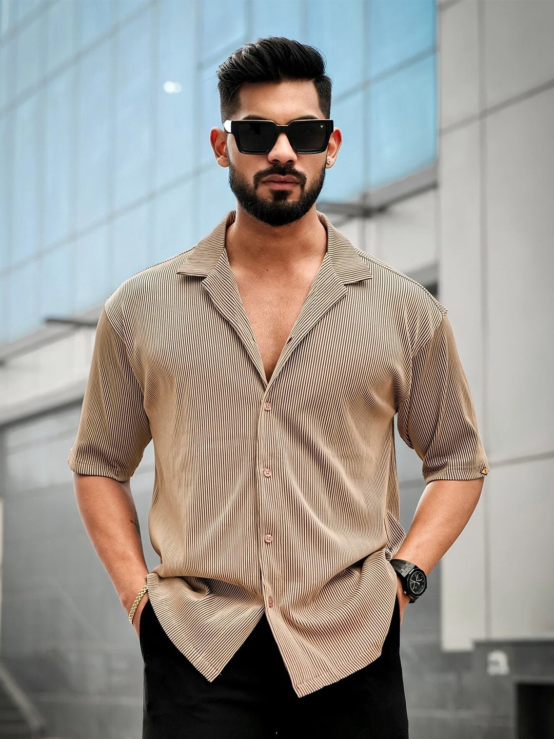 CLAFOUTIS Relaxed Striped Spread Collar Short Sleeves Opaque Casual Shirt, Camel brown
CLAFOUTIS Relaxed Striped Spread Collar Short Sleeves Opaque Casual Shirt, Camel brown