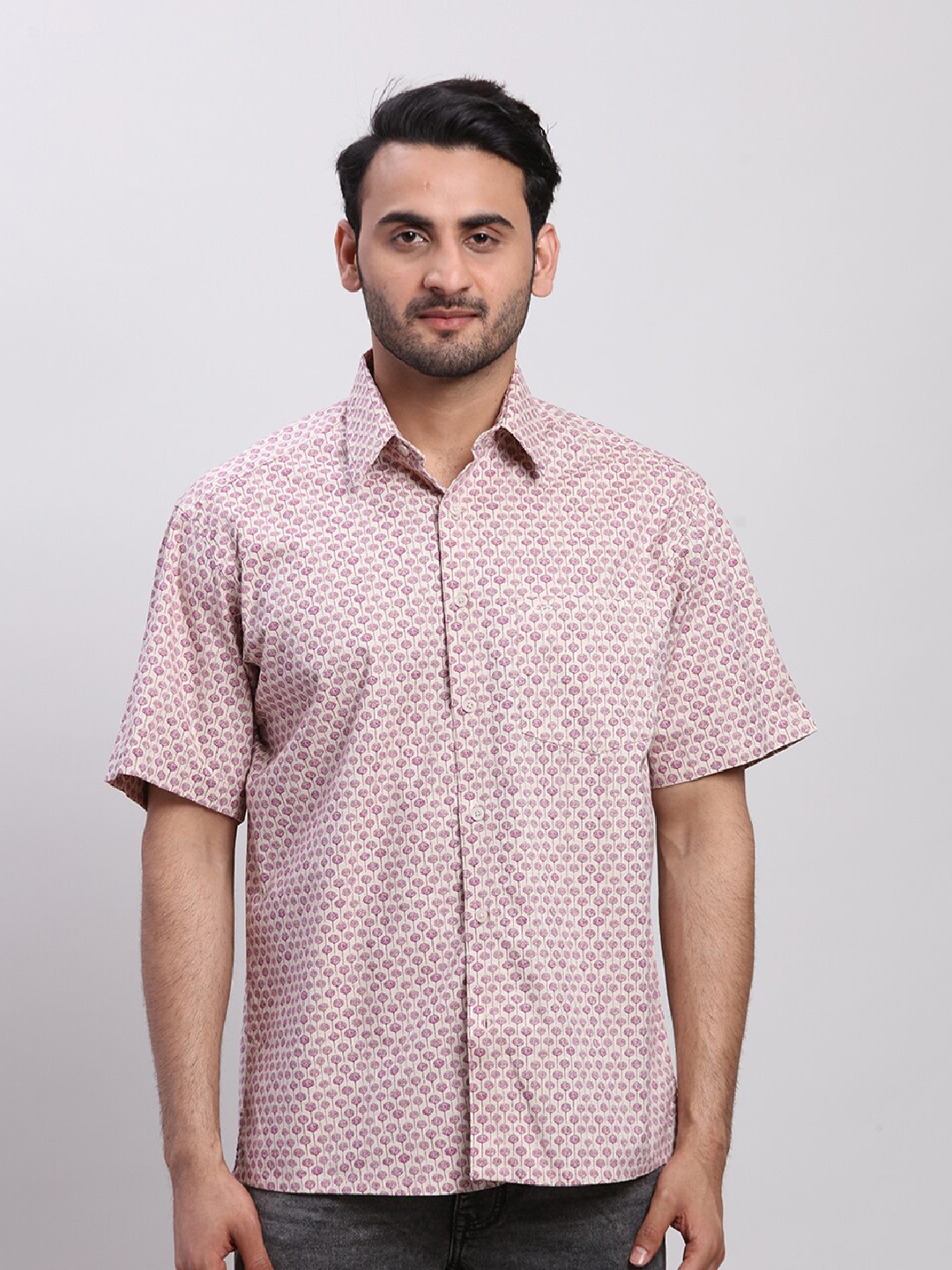 ColorPlus Micro Ditsy Printed Cotton Spread Collar Short Sleeves Opaque Casual Shirt, Violet
ColorPlus Micro Ditsy Printed Cotton Spread Collar Short Sleeves Opaque Casual Shirt, Violet