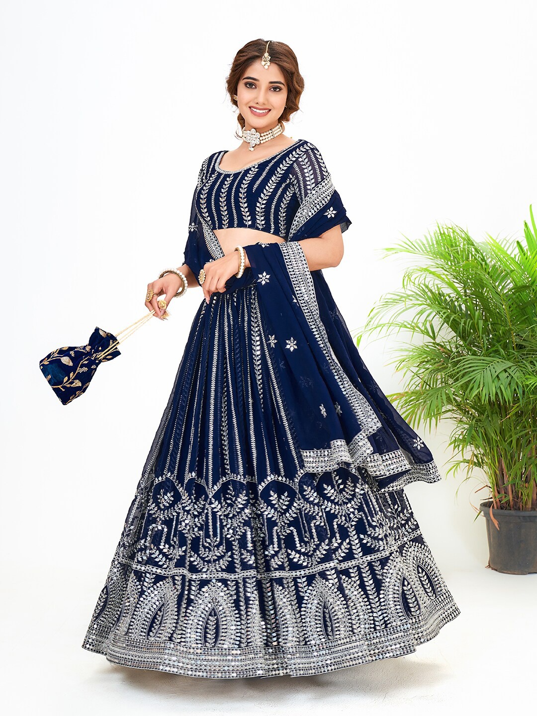 SHOPGARB Embroidered Sequinned Semi-Stitched Lehenga & Unstitched Blouse With Dupatta, Navy blue
SHOPGARB Embroidered Sequinned Semi-Stitched Lehenga & Unstitched Blouse With Dupatta, Navy blue