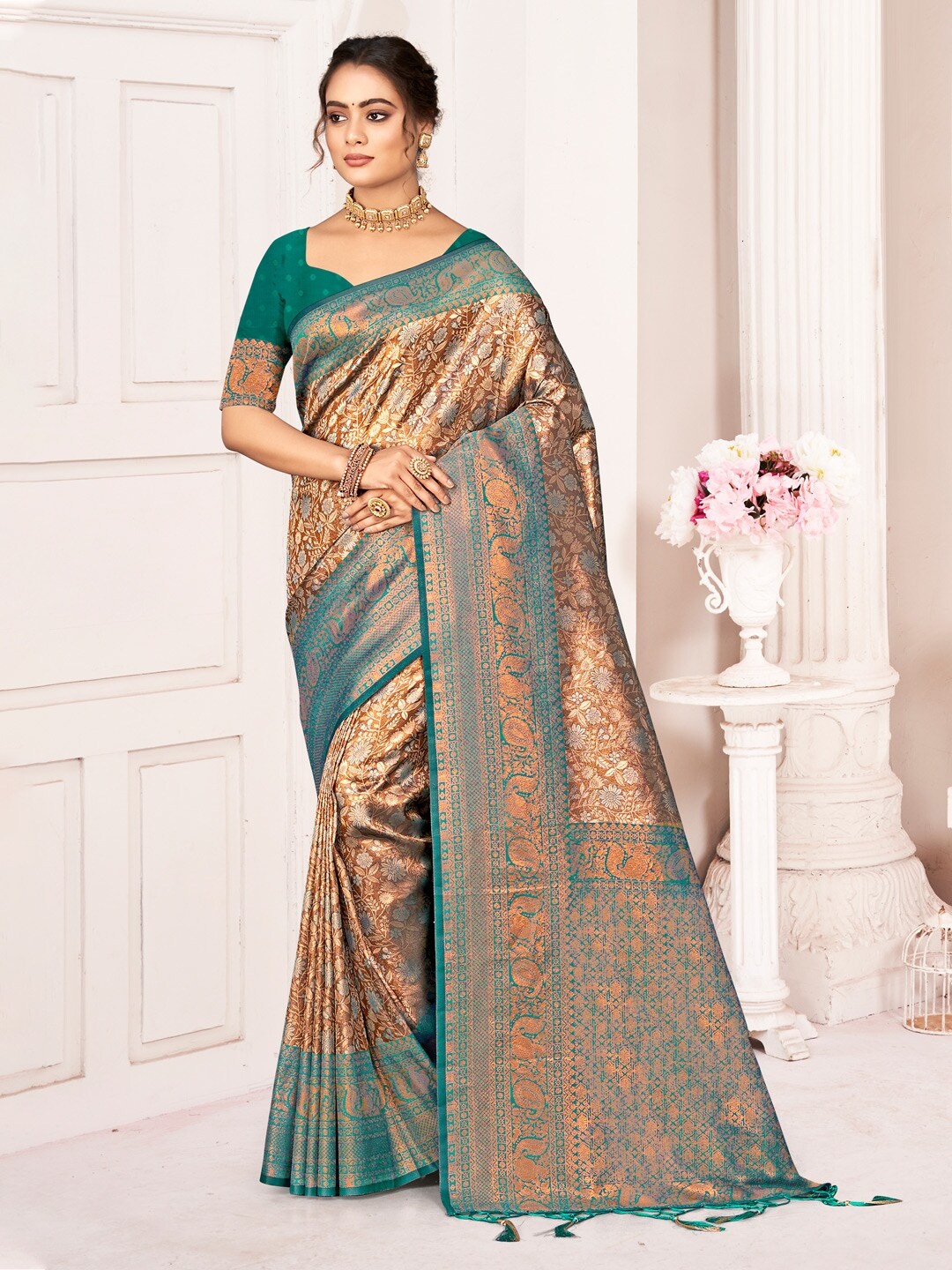 SANGAM PRINTS Floral Woven Design Zari Saree, Brown