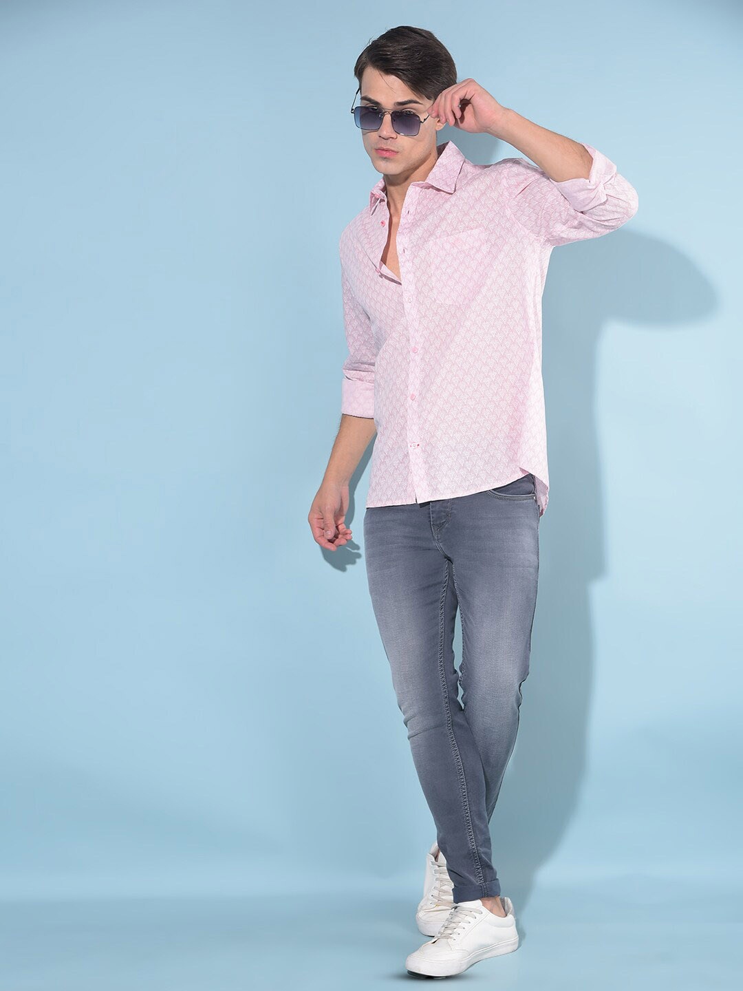 Crimsoune Club Classic Slim Fit Geometric Printed Spread Collar Long Sleeves Casual Shirt, Pink
Crimsoune Club Classic Slim Fit Geometric Printed Spread Collar Long Sleeves Casual Shirt, Pink