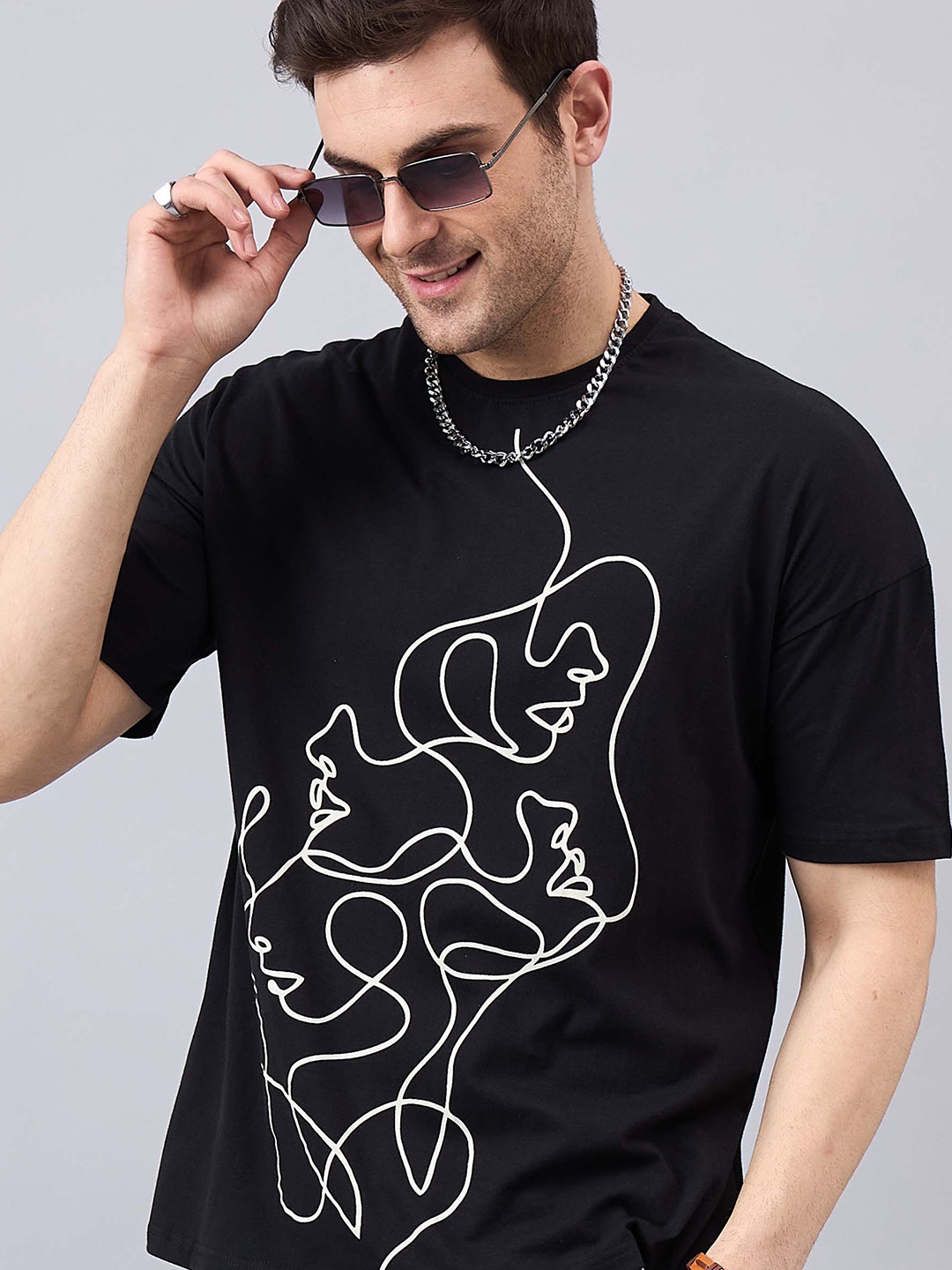 GESPO Abstract Printed Round Neck Drop-Shoulder Sleeves Oversized Cotton T-shirt, Black
GESPO Abstract Printed Round Neck Drop-Shoulder Sleeves Oversized Cotton T-shirt, Black