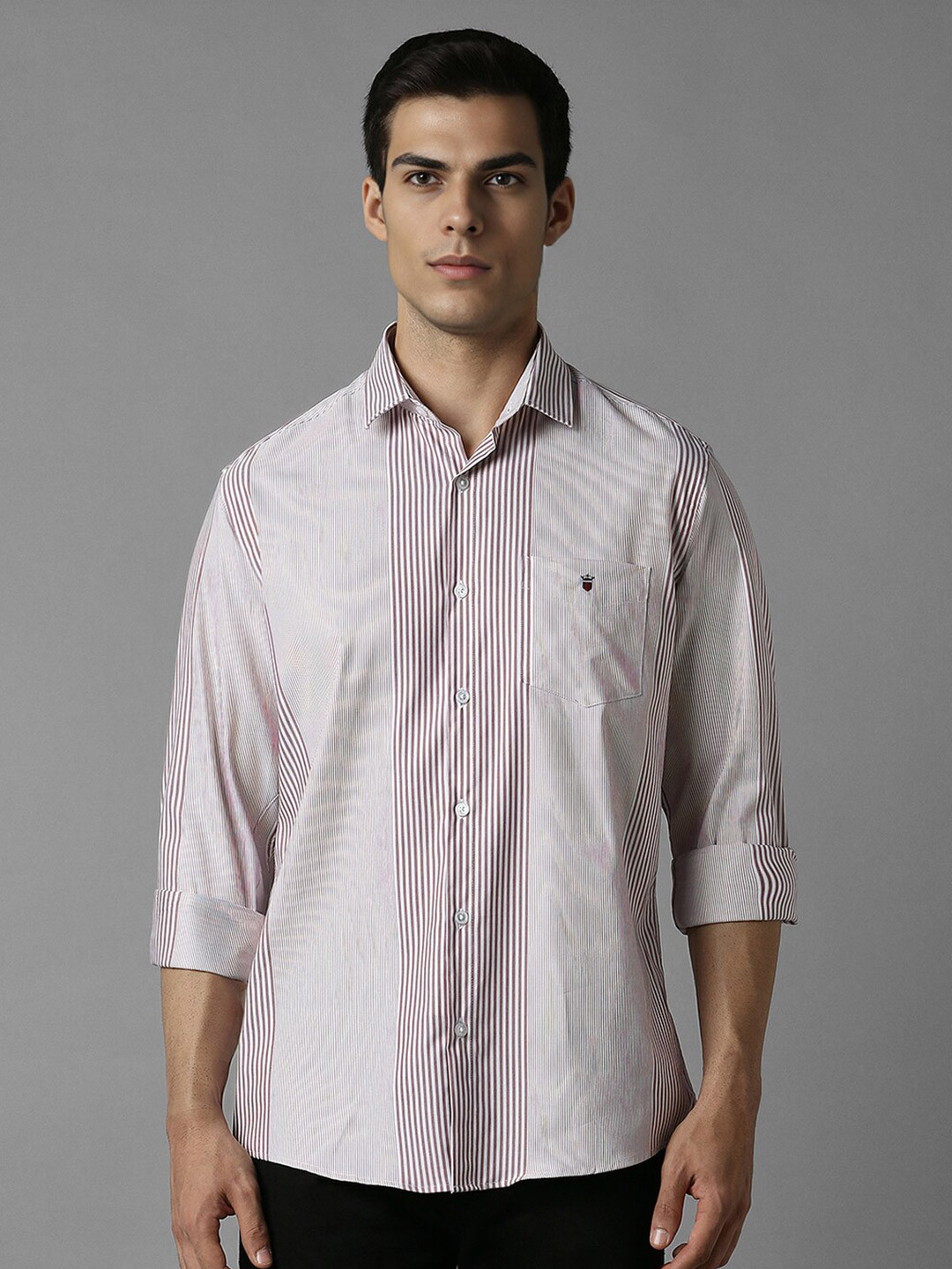 Louis Philippe Sport Spread Collar Slim Fit Opaque Striped Casual cotton Shirt, White
Louis Philippe Sport Spread Collar Slim Fit Opaque Striped Casual cotton Shirt, White