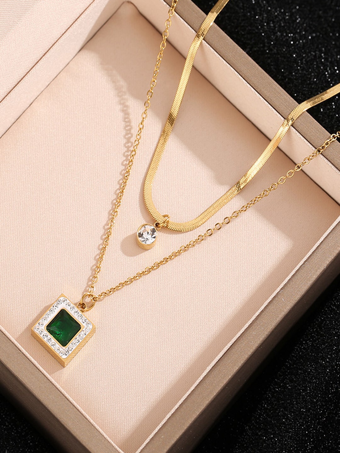 FIMBUL Set Of 2 Gold-plated Rhinestone & Emerald-Studded Pendant Chain