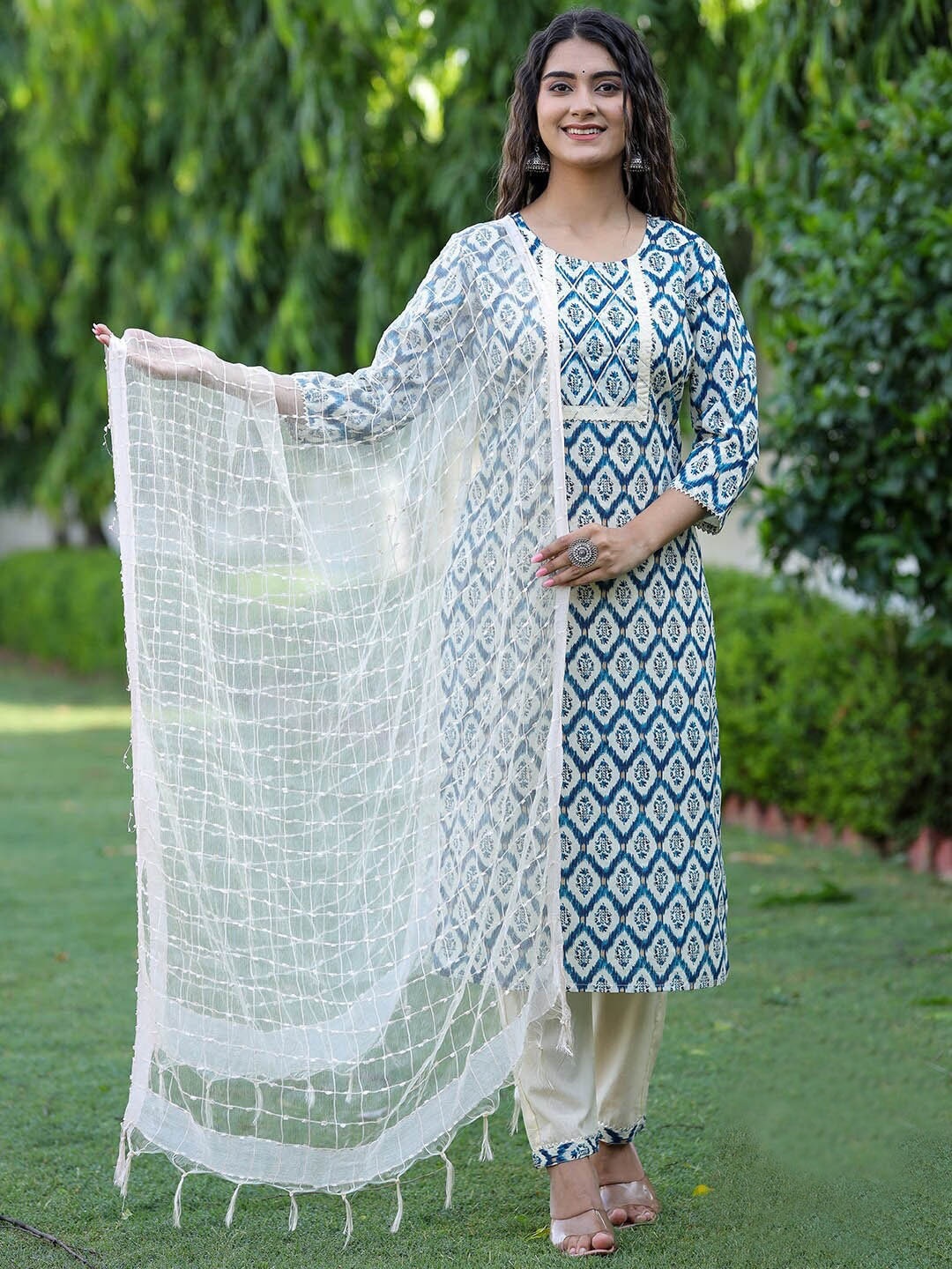 KALINI Geometric Printed Gotta Patti Pure Cotton Kurta with Trousers & With Dupatta, Blue
KALINI Geometric Printed Gotta Patti Pure Cotton Kurta with Trousers & With Dupatta, Blue