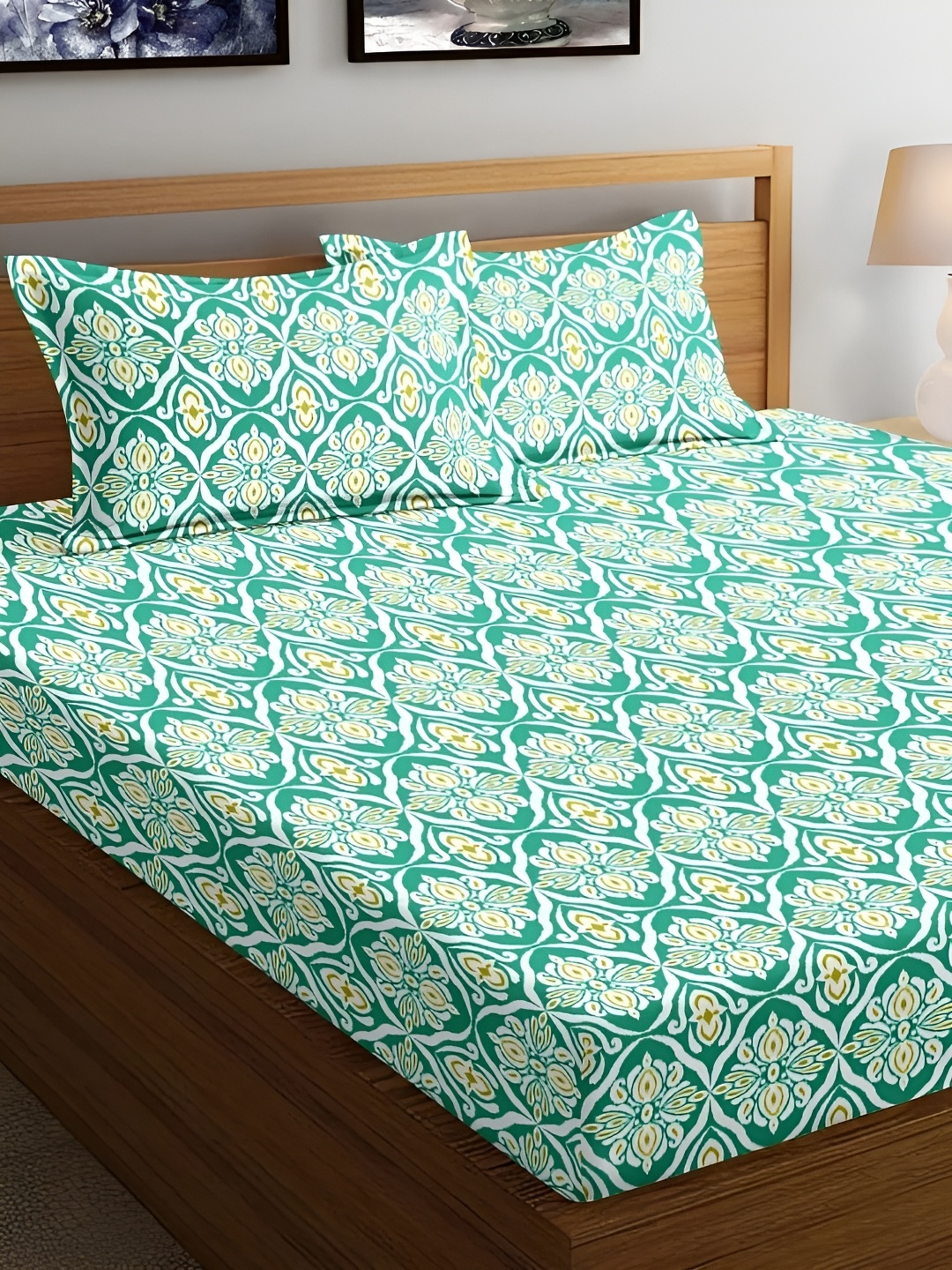Aurave Green & White Ethnic Motifs Fitted 144 TC King Bedsheet with 2 Pillow Covers
Aurave Green & White Ethnic Motifs Fitted 144 TC King Bedsheet with 2 Pillow Covers