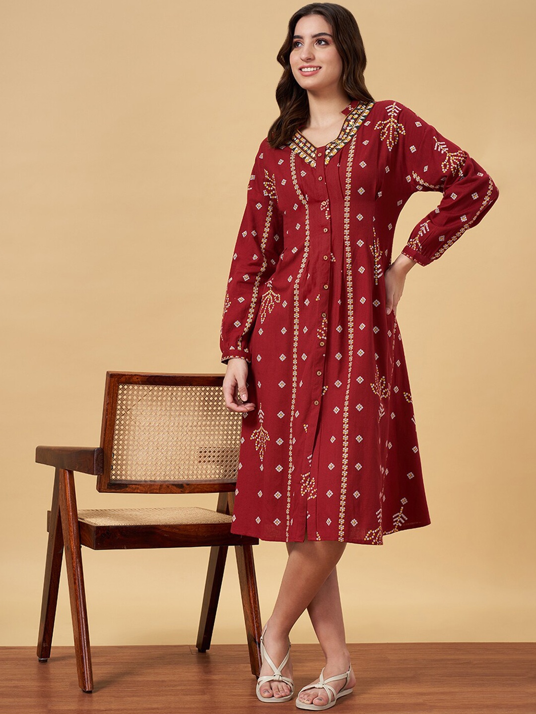 YU by Pantaloons Ethnic Motifs Printed Mandarin Collar Embroidered A-Line Midi Dress, Maroon
YU by Pantaloons Ethnic Motifs Printed Mandarin Collar Embroidered A-Line Midi Dress, Maroon