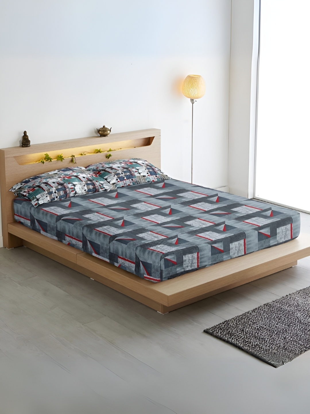 Aurave Grey & White Geometric Printed Microfiber 300 TC King Bedsheet with 2 Pillow Covers
Aurave Grey & White Geometric Printed Microfiber 300 TC King Bedsheet with 2 Pillow Covers