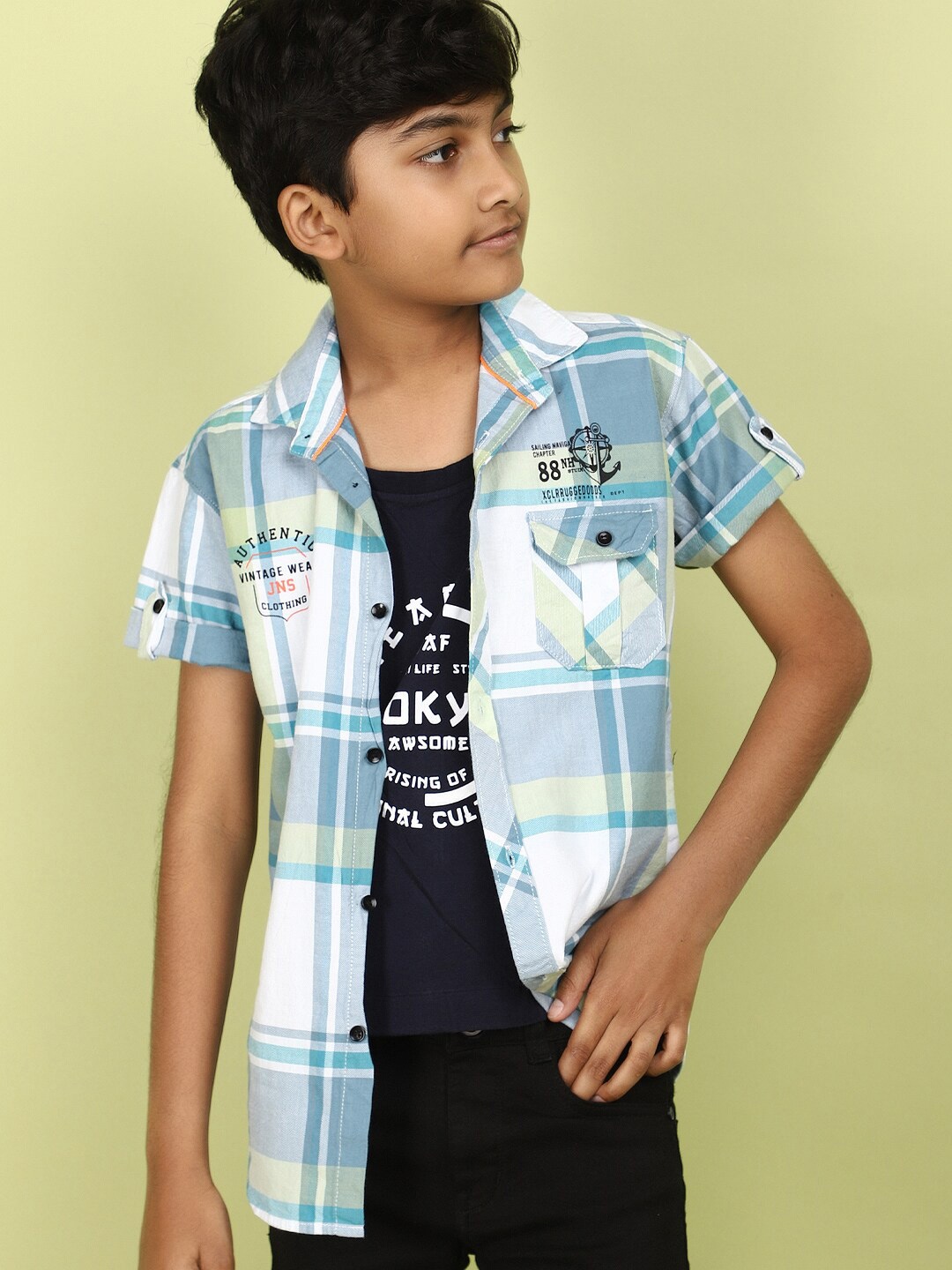 V-Mart Boys Tartan Checked Spread Collar Roll Up Sleeves Cotton Casual Shirt, Blue
V-Mart Boys Tartan Checked Spread Collar Roll Up Sleeves Cotton Casual Shirt, Blue