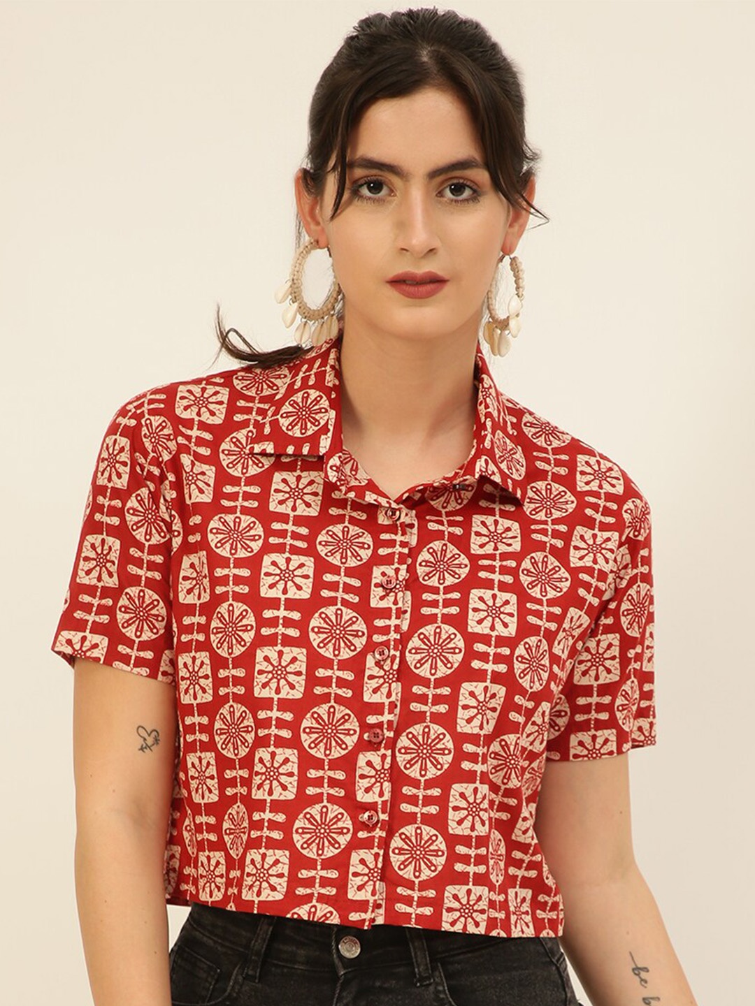 JAVINISHKA Comfort Slim Fit Printed Spread Collar Organic Cotton Crop Casual Shirt, Red
JAVINISHKA Comfort Slim Fit Printed Spread Collar Organic Cotton Crop Casual Shirt, Red
