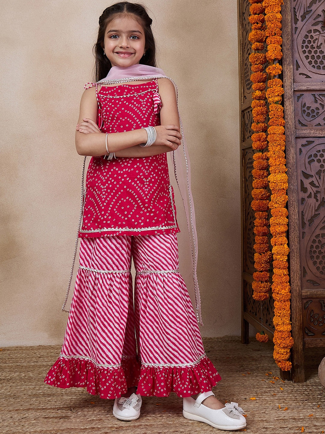 pspeaches Girls Bandhani Printed Gotta Patti Straight Kurti With Sharara & Dupatta, Magenta
pspeaches Girls Bandhani Printed Gotta Patti Straight Kurti With Sharara & Dupatta, Magenta