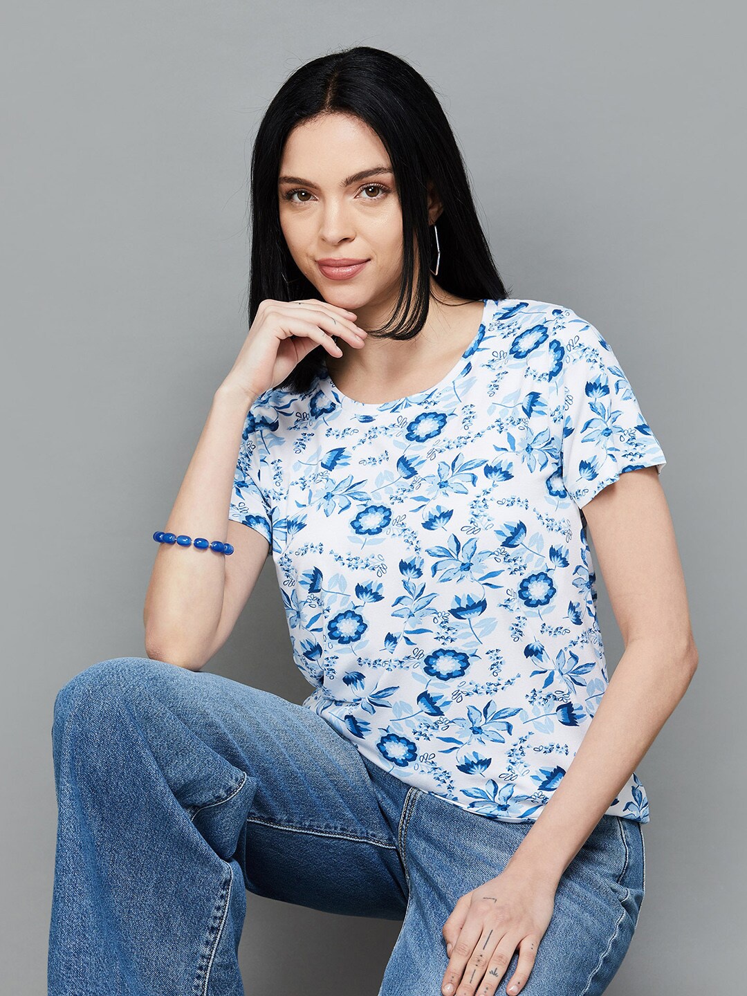 Colour Me by Melange Women Floral Printed V-Neck Extended Sleeves Raw Edge T-shirt, White
Colour Me by Melange Women Floral Printed V-Neck Extended Sleeves Raw Edge T-shirt, White