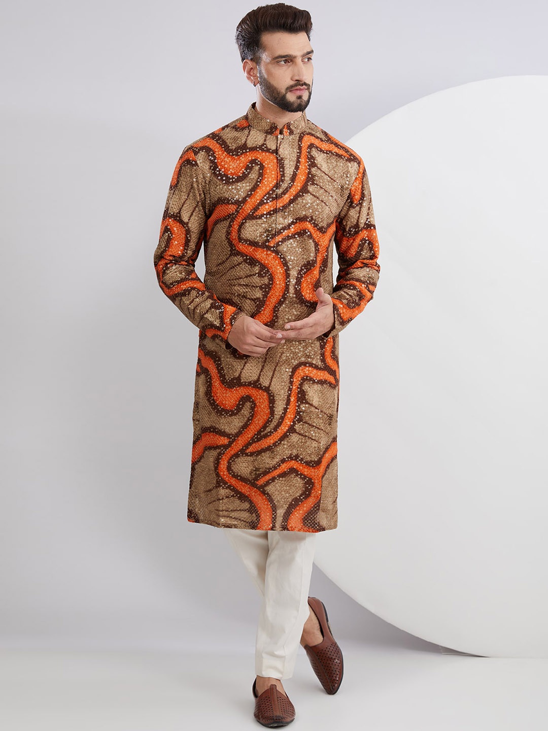 KASBAH CLOTHING NISHCHAIY SAJDEH Men Paisley Printed Thread Work Georgette Kurta, Multi
KASBAH CLOTHING NISHCHAIY SAJDEH Men Paisley Printed Thread Work Georgette Kurta, Multi