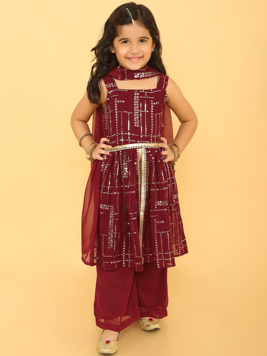 BAESD Girls Floral Embroidered Regular Thread Work Kurta With Palazzos & Dupatta, Brown
BAESD Girls Floral Embroidered Regular Thread Work Kurta With Palazzos & Dupatta, Brown