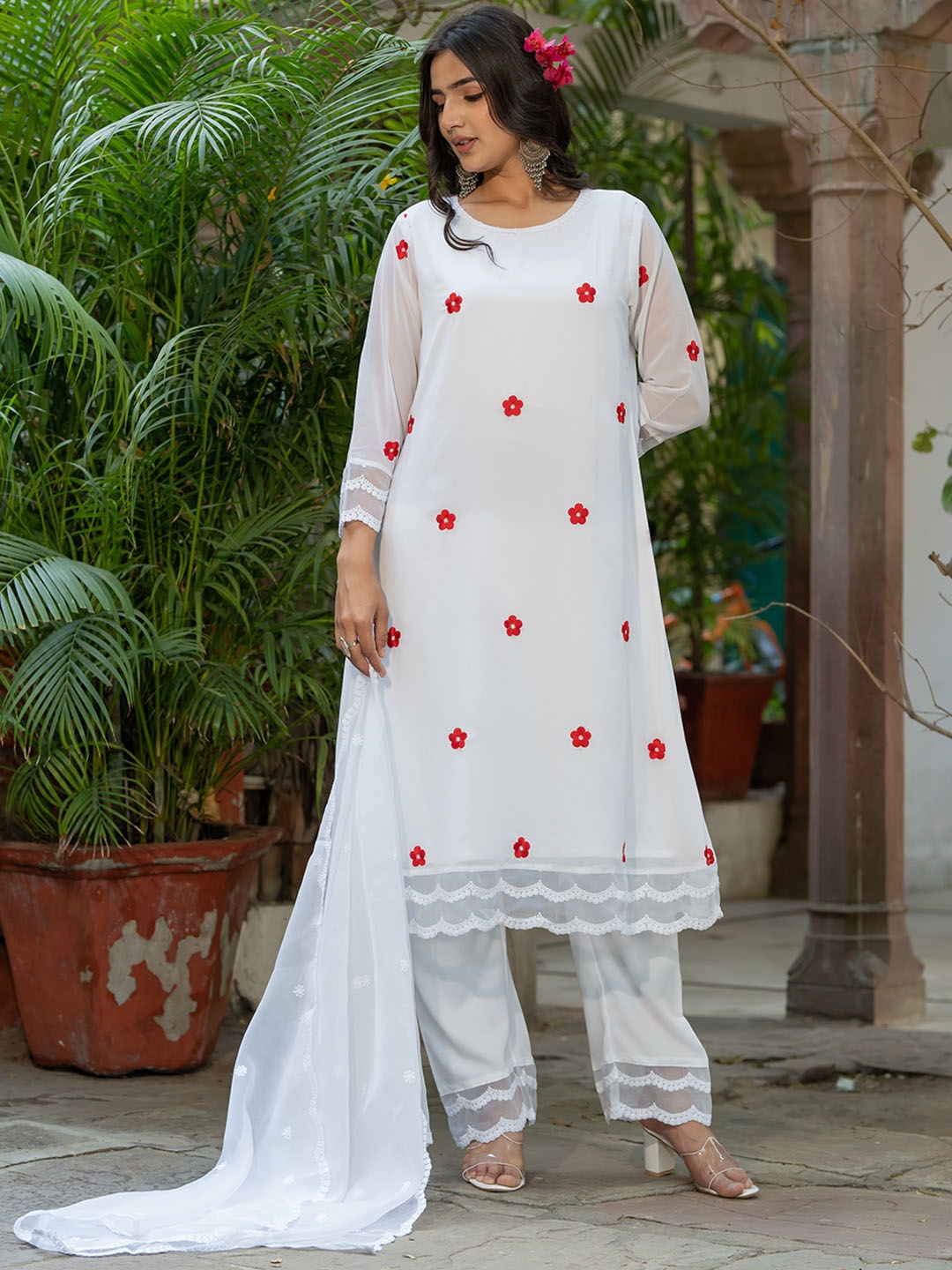 ASPORA Floral Embroidered Round Neck Thread Work A-Line Kurta with Palazzos & With Dupatta, White
ASPORA Floral Embroidered Round Neck Thread Work A-Line Kurta with Palazzos & With Dupatta, White