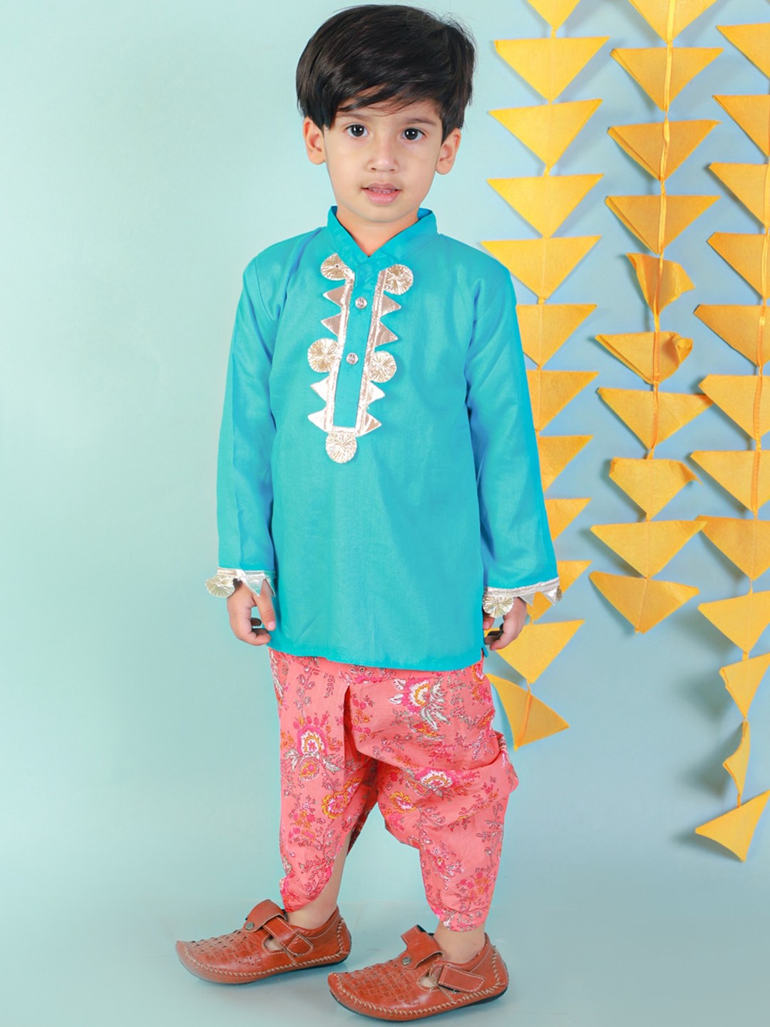 KID1 Boys Floral Mandarin Collar Long Sleeves Pure Cotton Kurta with Dhoti Pants, Blue
KID1 Boys Floral Mandarin Collar Long Sleeves Pure Cotton Kurta with Dhoti Pants, Blue