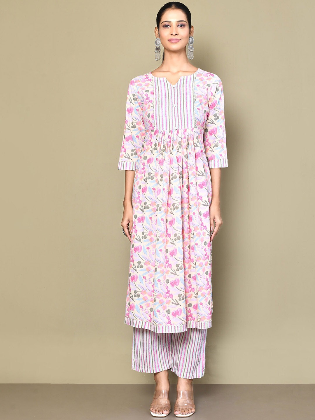 MIRAVAN Notched Neck Floral Printed Regular Pure Cotton A Line Kurta with Palazzo, Pink
MIRAVAN Notched Neck Floral Printed Regular Pure Cotton A Line Kurta with Palazzo, Pink