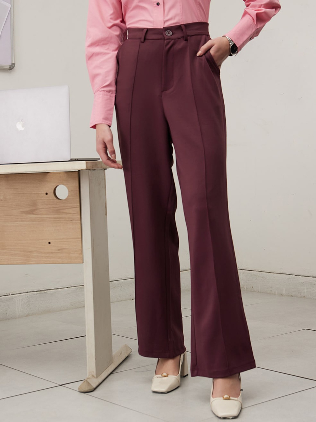 WORK IT by STREET 9 Women Tailored Straight Fit High-Rise Pleated Trousers, Burgundy
WORK IT by STREET 9 Women Tailored Straight Fit High-Rise Pleated Trousers, Burgundy