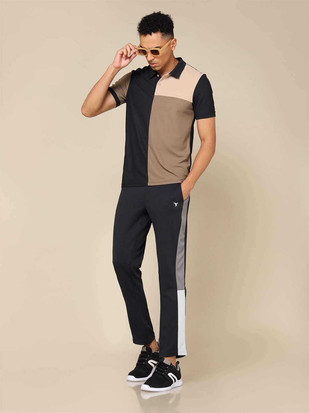 Technosport Colourblocked Polo Collar Moisture Wicking Slim Fit Training T-shirt, Black
Technosport Colourblocked Polo Collar Moisture Wicking Slim Fit Training T-shirt, Black
