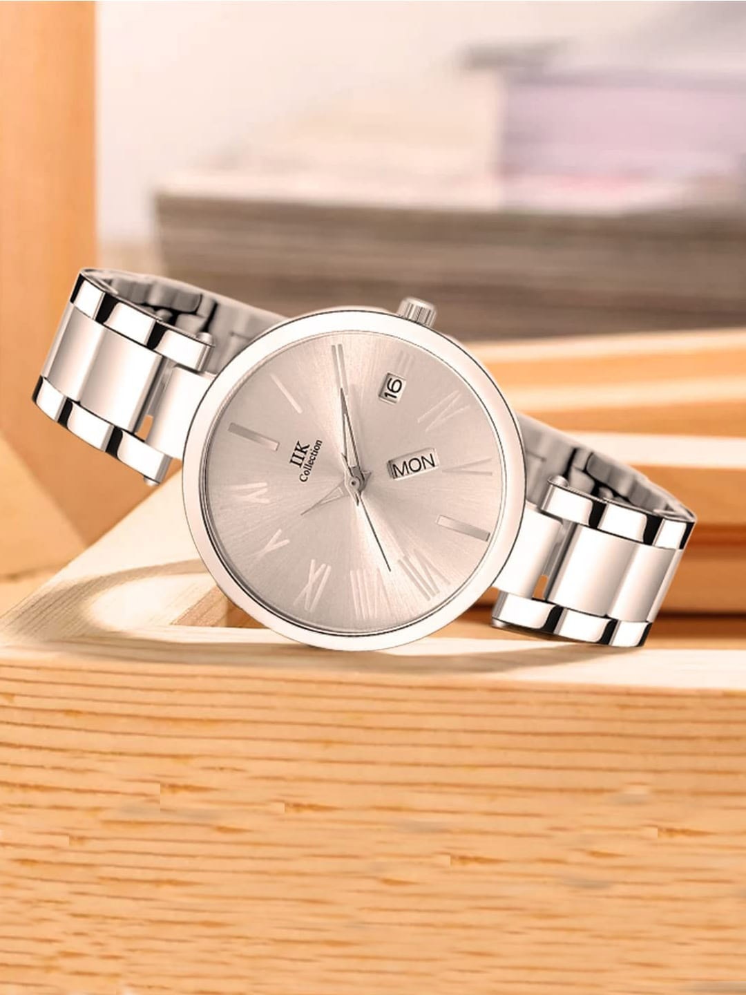 IIK COLLECTION Women Round Dial Day & Date Display Bracelet Straps Analogue Watch, Silver
IIK COLLECTION Women Round Dial Day & Date Display Bracelet Straps Analogue Watch, Silver