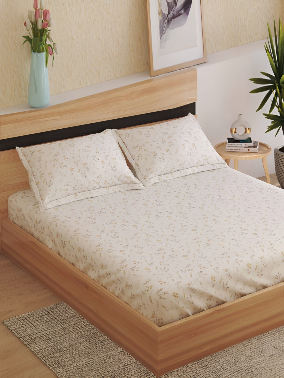 Home Centre Beige & Yellow Floral 250 TC Cotton King Fitted Bedsheet With 2 Pillow Covers
Home Centre Beige & Yellow Floral 250 TC Cotton King Fitted Bedsheet With 2 Pillow Covers
