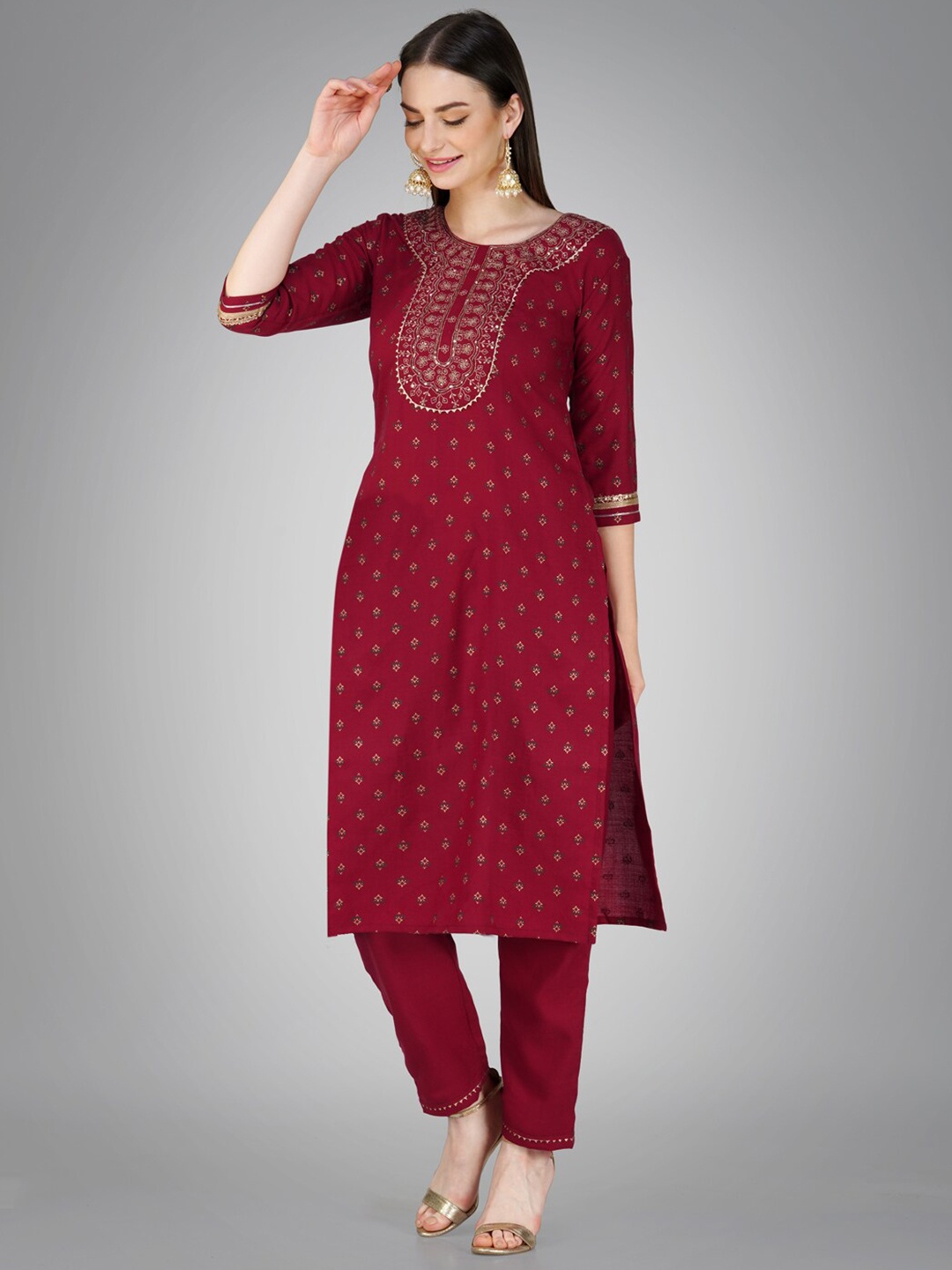 ARADHNA Ethnic Motifs Printed Round Neck Sequinned Work Straight Kurta with Trousers, Maroon
ARADHNA Ethnic Motifs Printed Round Neck Sequinned Work Straight Kurta with Trousers, Maroon