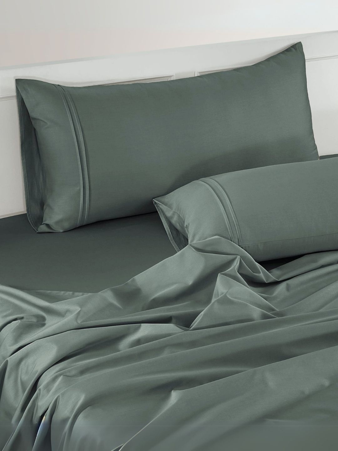 Aurave Rossini Dark Grey Plain 400 TC Cotton Satin Flat King Bedsheet 2.74 m x 2.74 m
Aurave Rossini Dark Grey Plain 400 TC Cotton Satin Flat King Bedsheet 2.74 m x 2.74 m