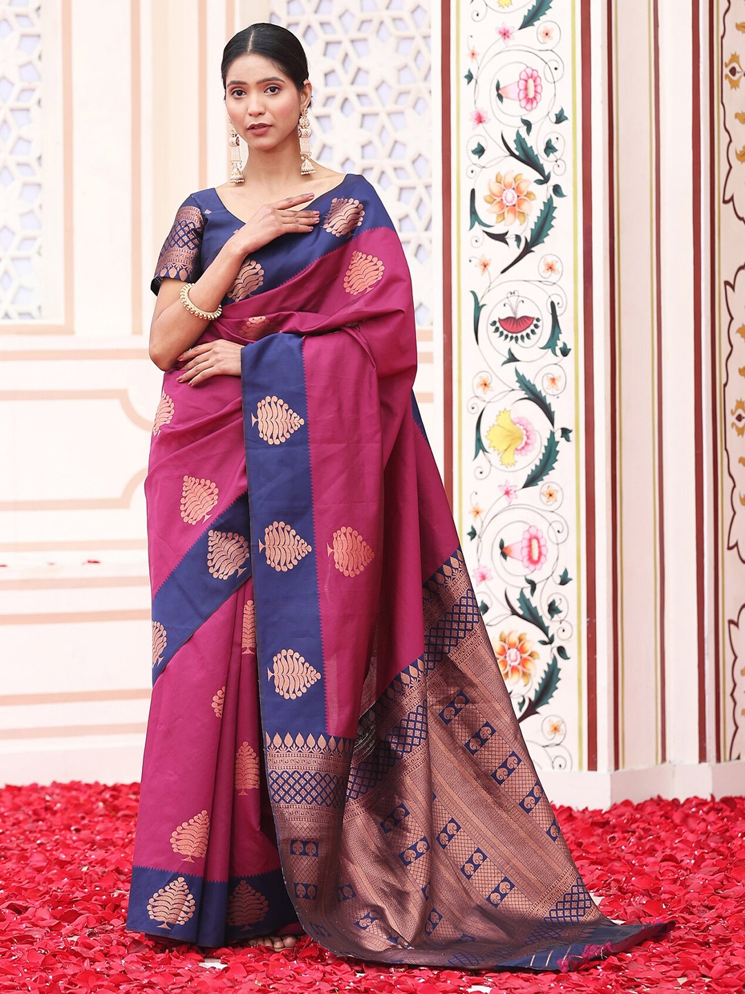 Om Shantam Sarees Ethnic Motifs Woven Design Silk Blend Pochampally Saree, Magenta
Om Shantam Sarees Ethnic Motifs Woven Design Silk Blend Pochampally Saree, Magenta