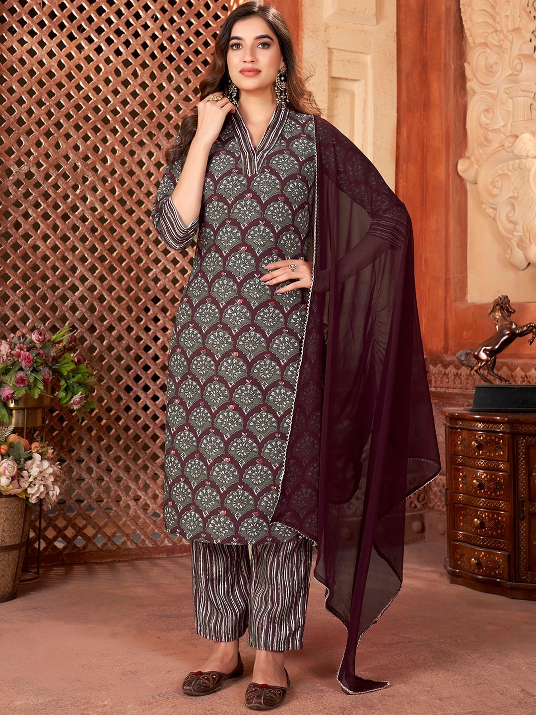 KALINI Ethnic Motifs Printed Gotta Patti Straight Kurta With Trousers & Dupatta, Purple
KALINI Ethnic Motifs Printed Gotta Patti Straight Kurta With Trousers & Dupatta, Purple