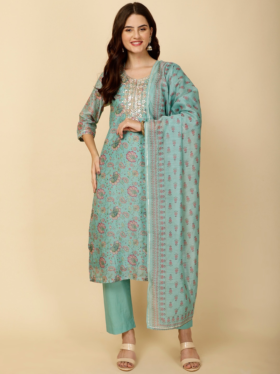 Meena Bazaar Floral Printed Notch Neck Mirror Work Straight Kurta With Trousers & Dupatta, Sea green
Meena Bazaar Floral Printed Notch Neck Mirror Work Straight Kurta With Trousers & Dupatta, Sea green