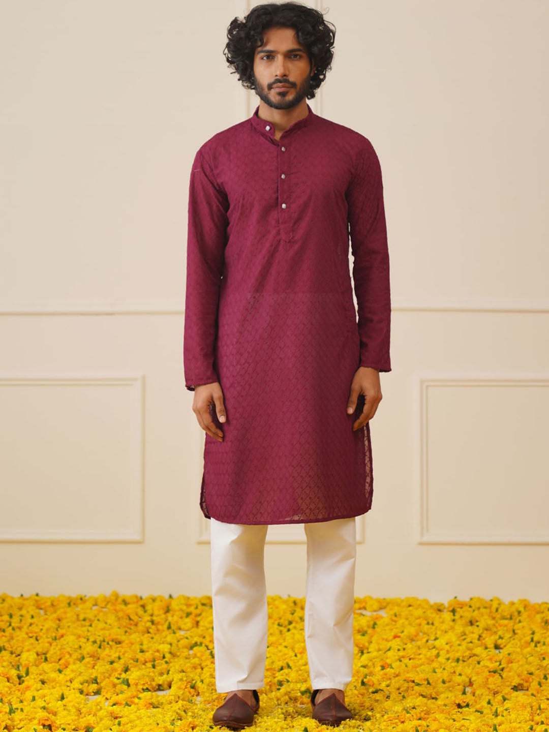 Jompers Floral Embroidered Mandarin Collar Straight Pure Cotton Straight Kurta, Purple
Jompers Floral Embroidered Mandarin Collar Straight Pure Cotton Straight Kurta, Purple
