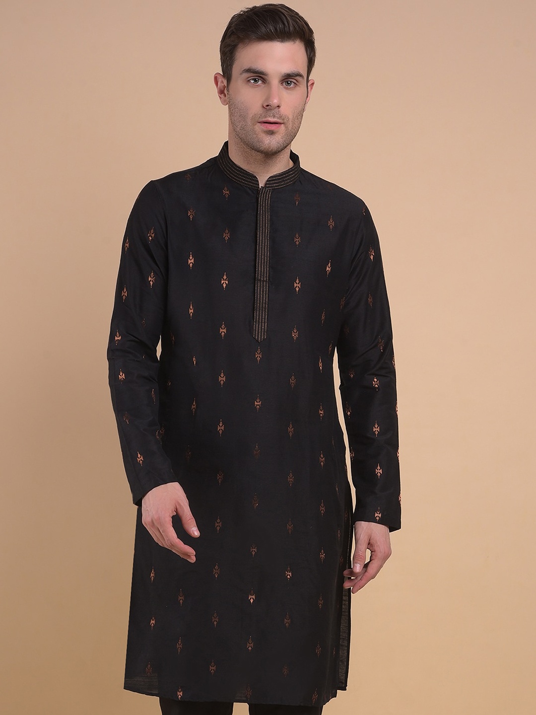 Anouk Black Ethnic Motifs Jacquard Woven Design Thread Work Cotton Silk Straight Kurta
Anouk Black Ethnic Motifs Jacquard Woven Design Thread Work Cotton Silk Straight Kurta