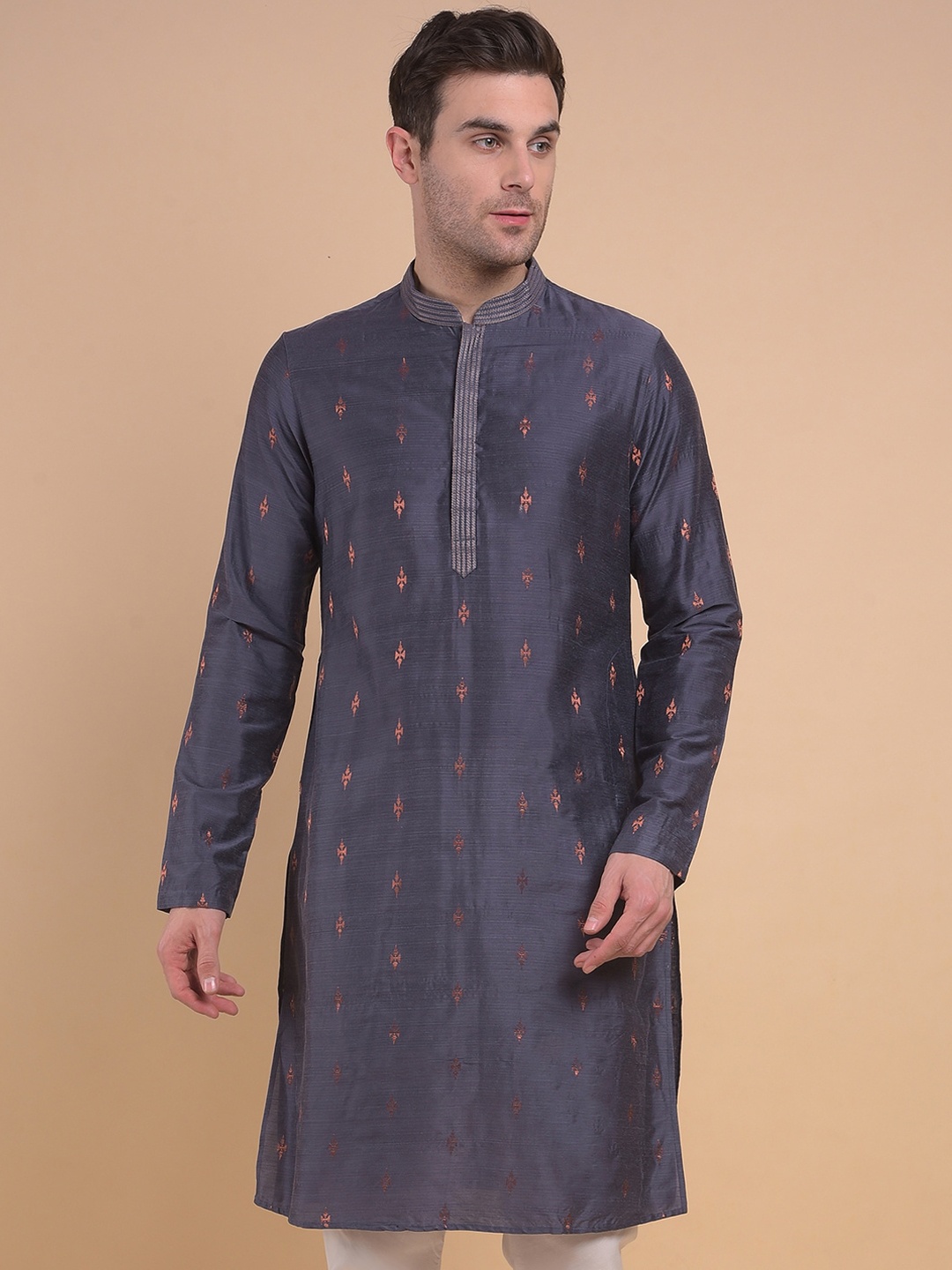Anouk Grey Ethnic Motifs Jacquard Woven Design Thread Work Cotton Silk Straight Kurta
Anouk Grey Ethnic Motifs Jacquard Woven Design Thread Work Cotton Silk Straight Kurta