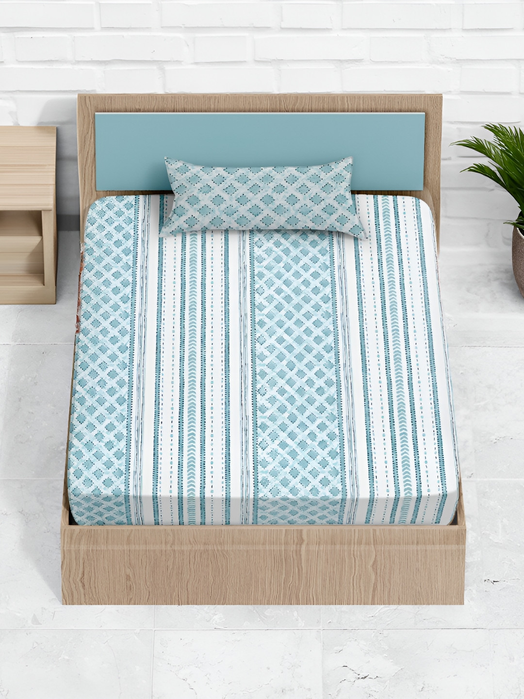 Ratan Cart Teal Blue Geometric Printed 130 TC Cotton Single Bedsheet & 1 Pillow Covers
Ratan Cart Teal Blue Geometric Printed 130 TC Cotton Single Bedsheet & 1 Pillow Covers