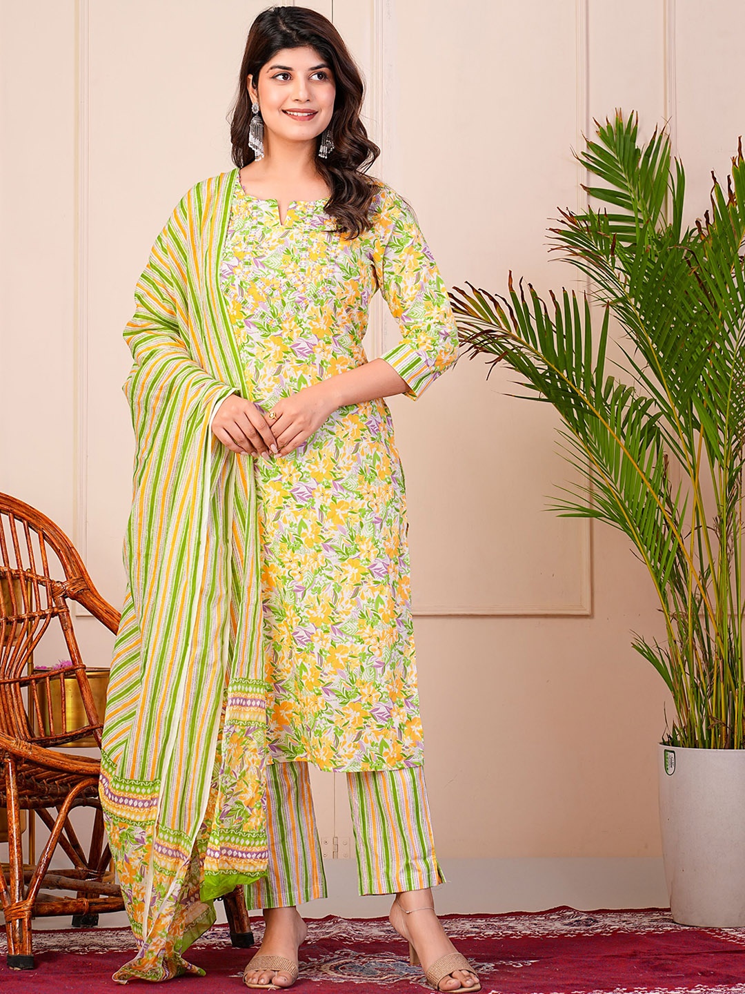 SIGNORIA Floral Printed Thread Work Pure Cotton Straight Kurta With Trousers & Dupatta, White
SIGNORIA Floral Printed Thread Work Pure Cotton Straight Kurta With Trousers & Dupatta, White