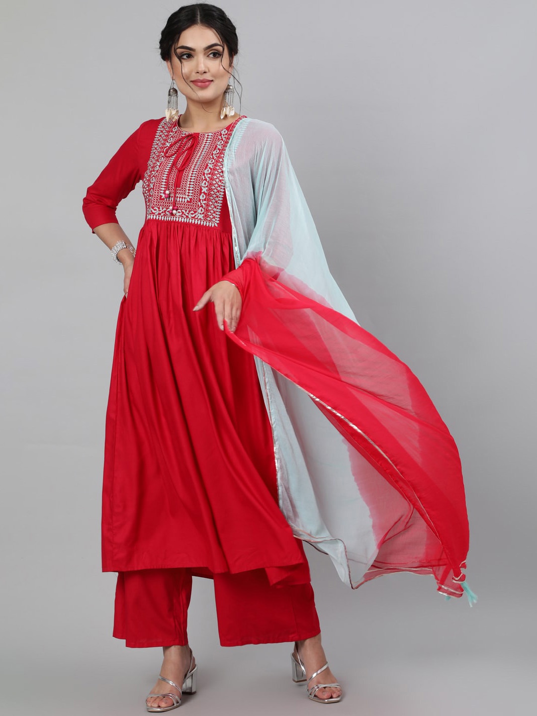 GULMOHAR JAIPUR Ethnic Motifs Yoke Design Round Neck Kurta with Palazzos & Dupatta, Pink
GULMOHAR JAIPUR Ethnic Motifs Yoke Design Round Neck Kurta with Palazzos & Dupatta, Pink