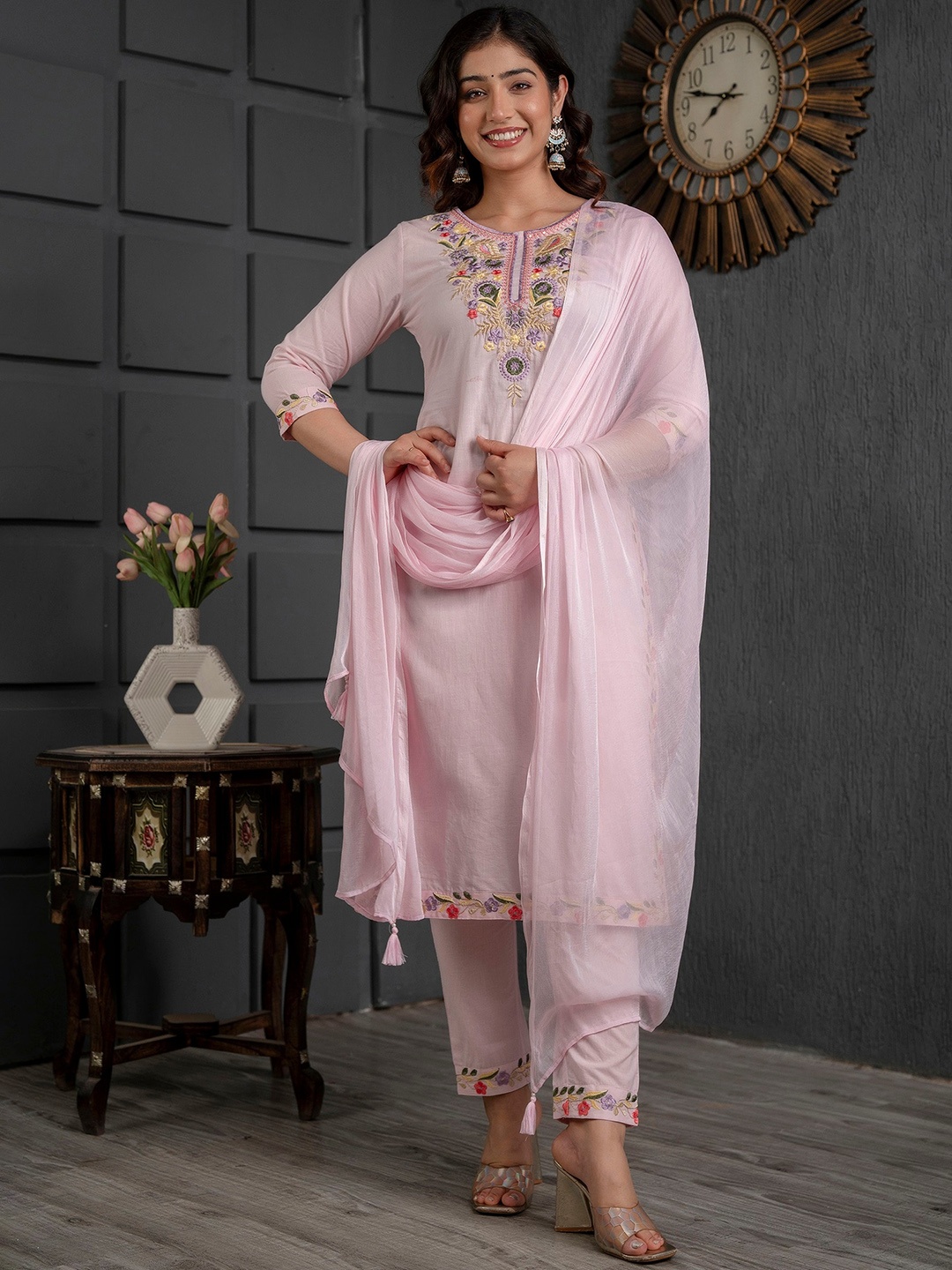 Charu Floral Embroidered Round Neck Thread Work Pure Cotton Kurta with Trousers & Dupatta, Pink
Charu Floral Embroidered Round Neck Thread Work Pure Cotton Kurta with Trousers & Dupatta, Pink
