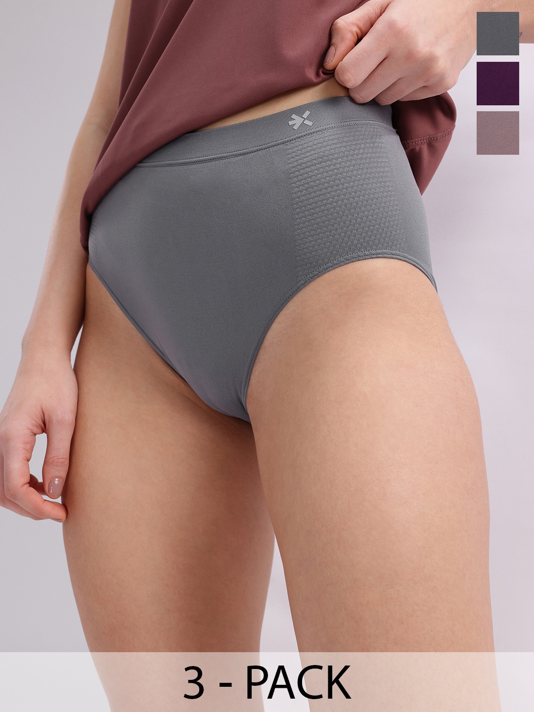 HRX by Hrithik Roshan Pack of 3 Solid Rapid Dry Antibacterial Seamless Hipster Briefs, Grey
HRX by Hrithik Roshan Pack of 3 Solid Rapid Dry Antibacterial Seamless Hipster Briefs, Grey
