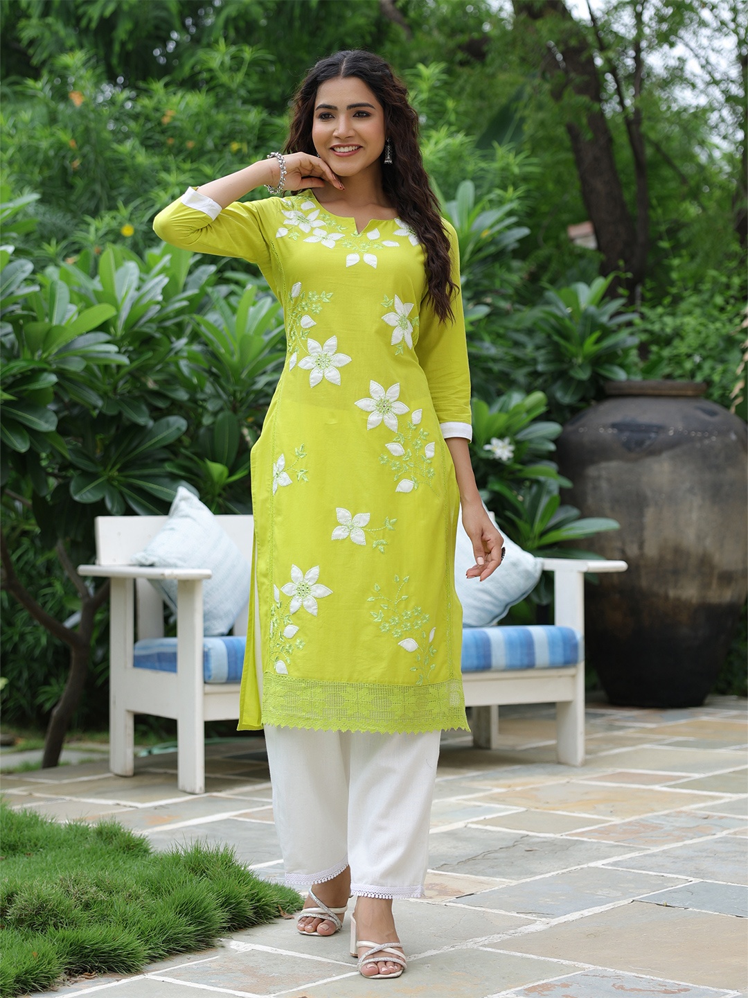 FASHOR Floral Embroidered Notched Neck Thread Work Straight Cotton Kurta, Lime green
FASHOR Floral Embroidered Notched Neck Thread Work Straight Cotton Kurta, Lime green