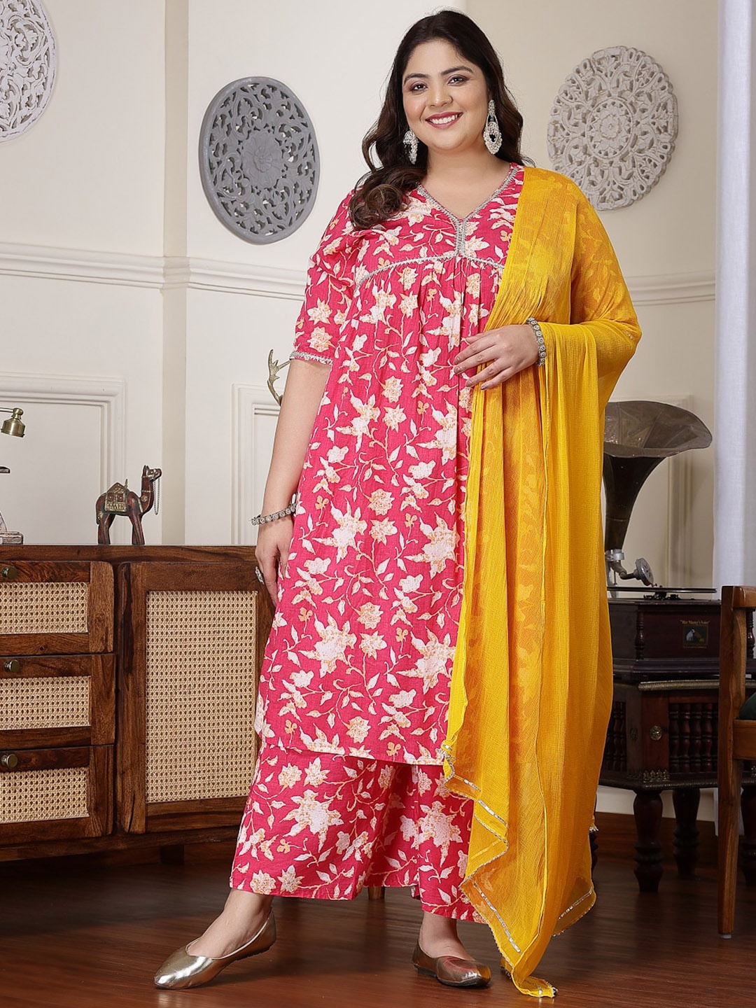 Little More By Stylum Plus Size Floral Printed Empire Cotton Kurta with Palazzos & Dupatta, Pink
Little More By Stylum Plus Size Floral Printed Empire Cotton Kurta with Palazzos & Dupatta, Pink