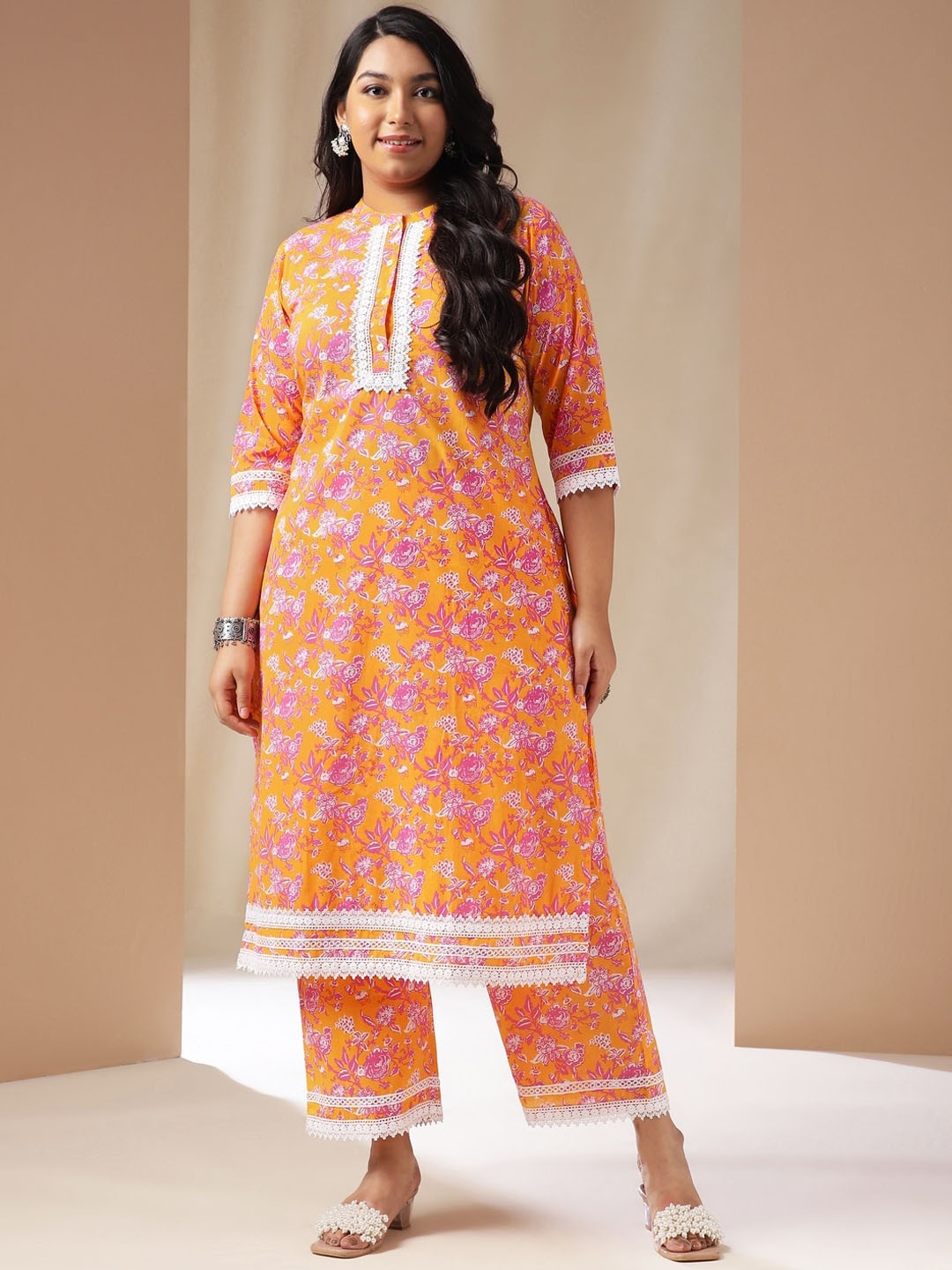 Janasya Plus Size Floral Printed Regular Pure Cotton Straight Kurta with Palazzos, Orange
Janasya Plus Size Floral Printed Regular Pure Cotton Straight Kurta with Palazzos, Orange