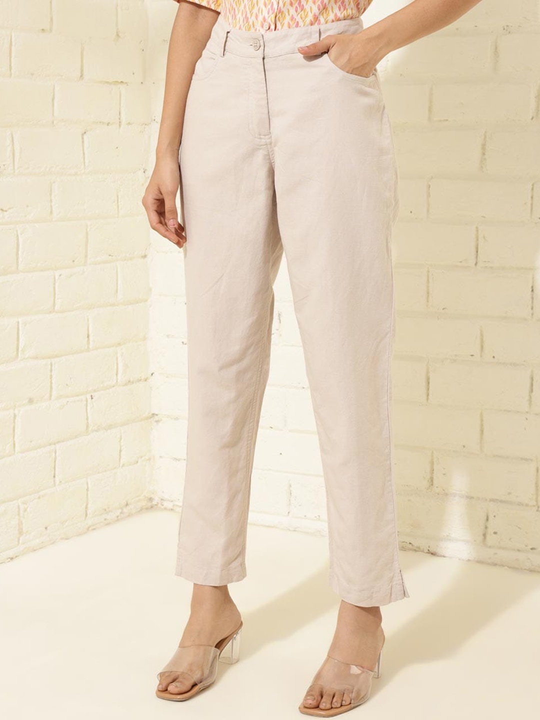Fabindia Women High-Rise Cotton Plain Regular Trousers Trouser, Beige
Fabindia Women High-Rise Cotton Plain Regular Trousers Trouser, Beige