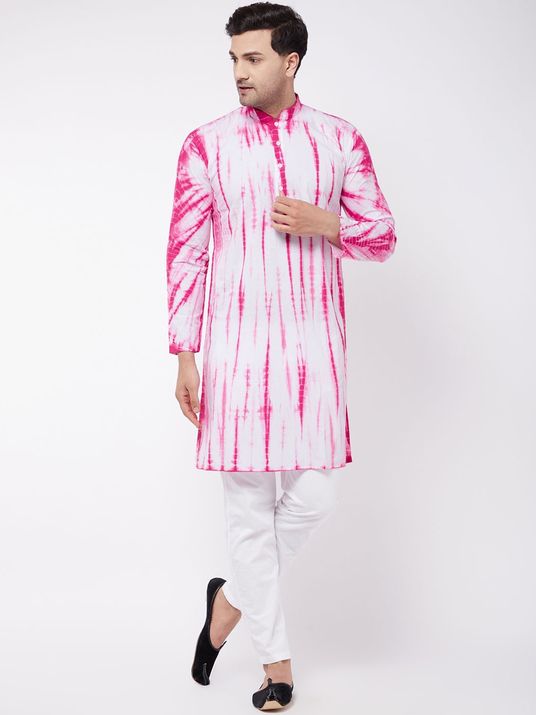 VASTRAMAY Tie & Dye Dyed Mandarin Collar Pure Cotton Straight Kurta with Pyjamas, Pink
VASTRAMAY Tie & Dye Dyed Mandarin Collar Pure Cotton Straight Kurta with Pyjamas, Pink