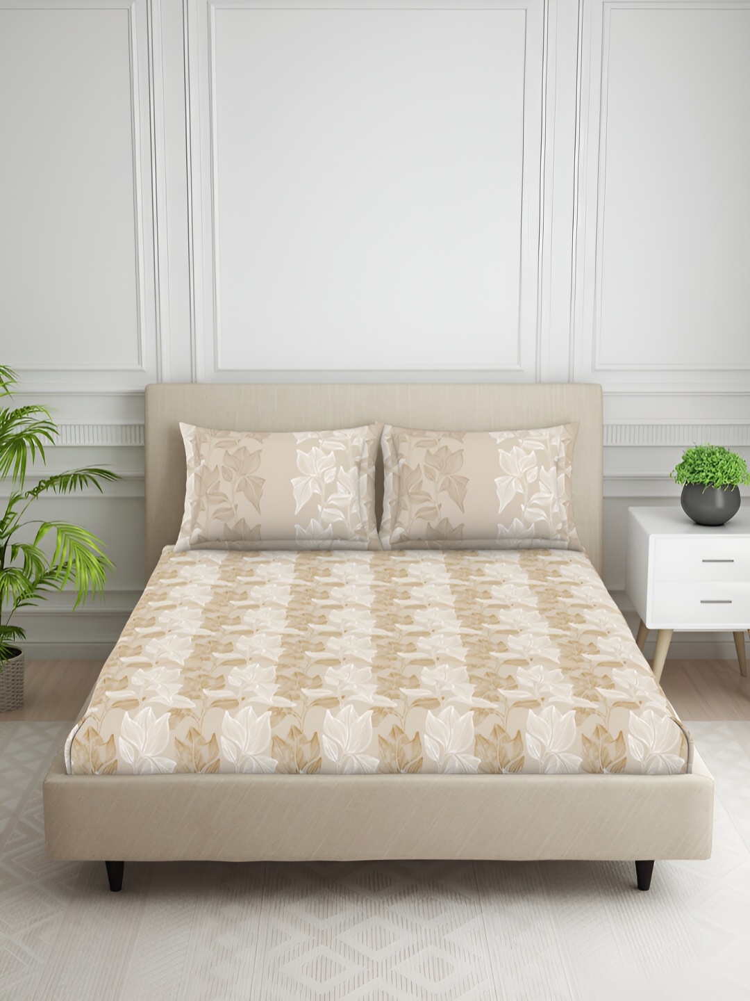SPACES Cream & White Floral Printed Cotton 144 TC Queen Bedsheet With 2 Pillow Covers
SPACES Cream & White Floral Printed Cotton 144 TC Queen Bedsheet With 2 Pillow Covers