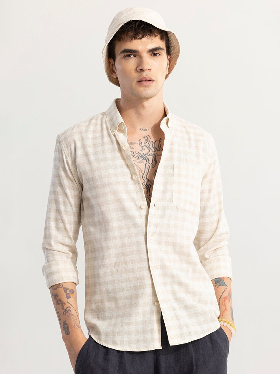 Snitch Classic Slim Fit Long Sleeves Spread Collar Linen Opaque Faded Casual Shirt, Beige
Snitch Classic Slim Fit Long Sleeves Spread Collar Linen Opaque Faded Casual Shirt, Beige