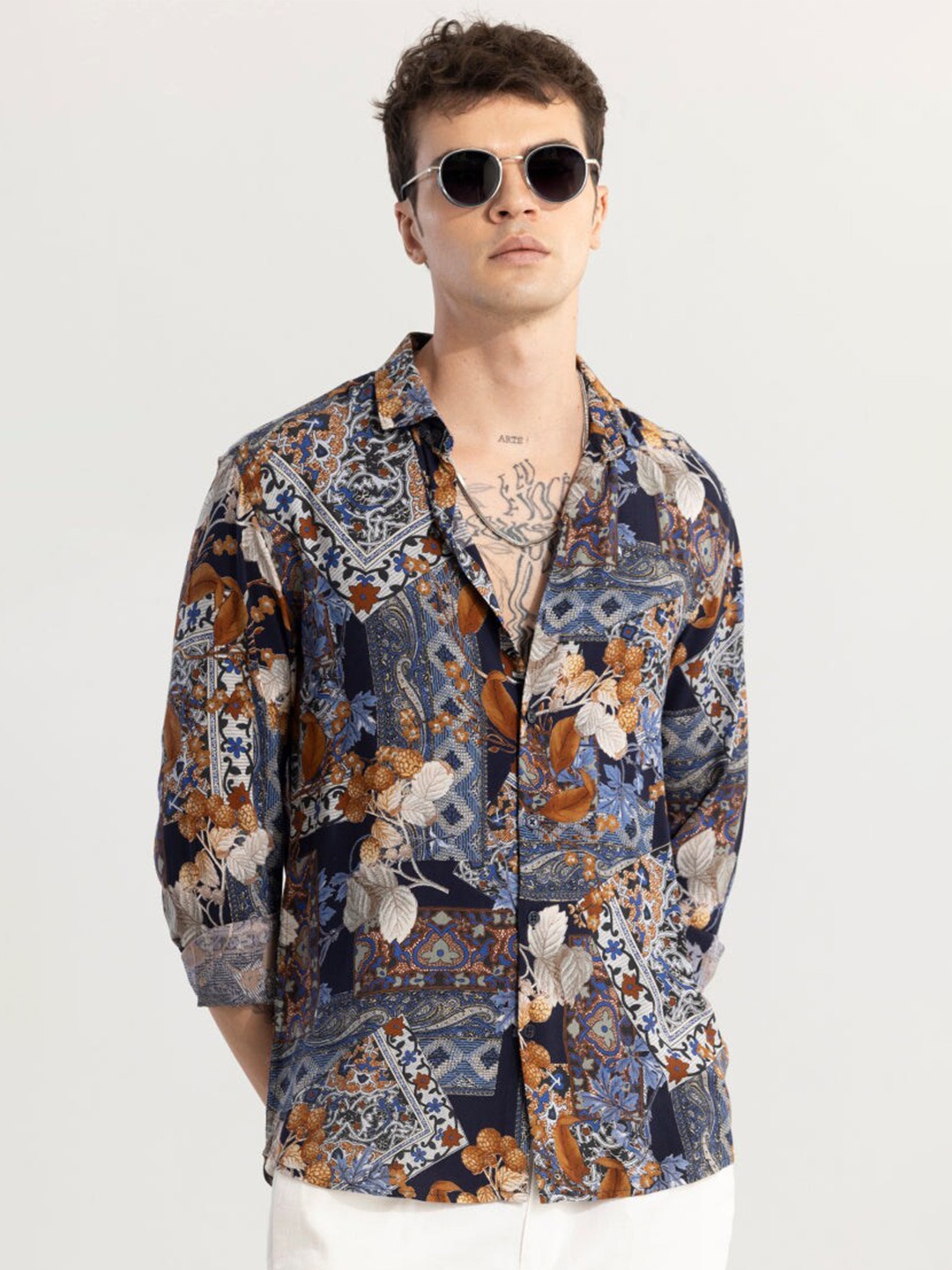 Snitch Classic Slim Fit Long Sleeves Spread Collar Floral Opaque Printed Casual Shirt, Blue
Snitch Classic Slim Fit Long Sleeves Spread Collar Floral Opaque Printed Casual Shirt, Blue