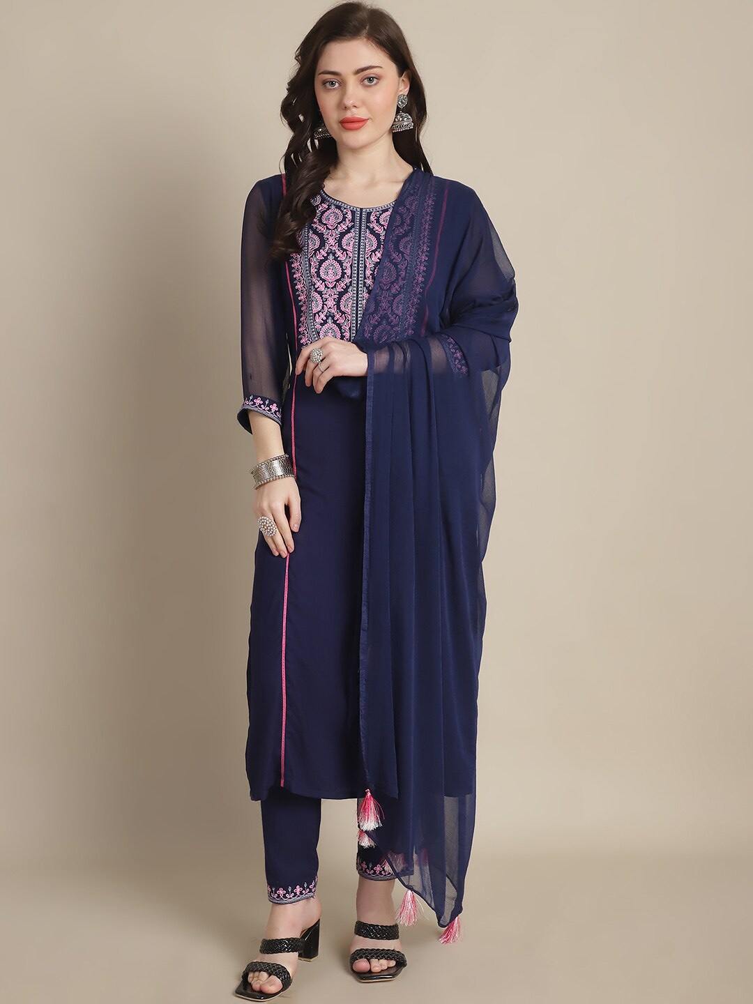 Tulsattva Ethnic Motifs Embroidered Straight Kurta with Trousers & Dupatta, Navy blue
Tulsattva Ethnic Motifs Embroidered Straight Kurta with Trousers & Dupatta, Navy blue